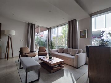 CASA EN VENTA REMODELADA CUAJIMALPA