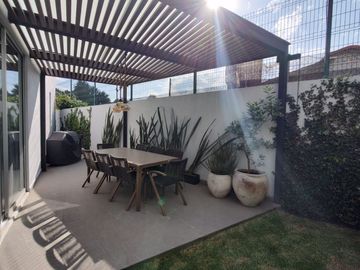 CASA EN VENTA REMODELADA CUAJIMALPA