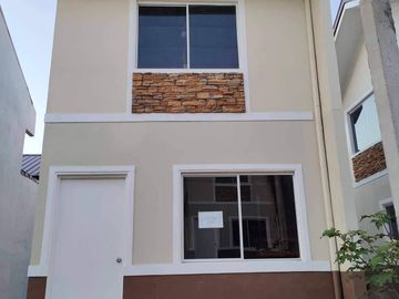 For Sale Townhouse at Tierra Vista Ayana in Dasmariñas Cavite