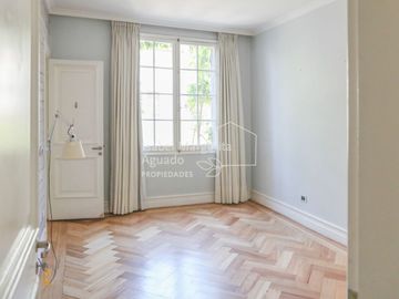 Acogedor Duplex con Jardín | Estilo Europeo | Edificio Patrimonio Arquitectónico