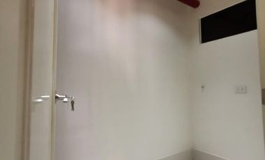 For Sale! 1 Bedroom Eastwood City Condo with Parking