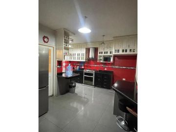 ¡Hermosa Casa En Venta En La Urbanizacion Campo Real!