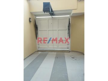 ¡Hermosa Casa En Venta En La Urbanizacion Campo Real!