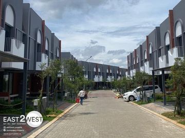 Dijual Rumah Freja House BSD City Tangerang Bagus Murah Nyaman Lokasi Sangat Straregis