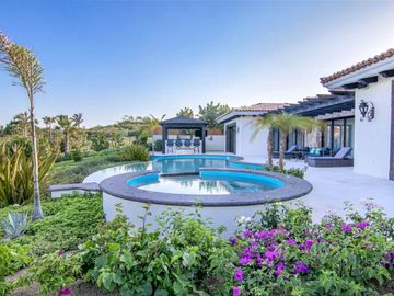 Casa vista a las montañas, alberca infinity privada, Jacuzzi, Fogata y cuarto de juegos, Pacific Ocean, Cabo San Lucas.
