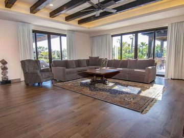 Casa vista a las montañas, alberca infinity privada, Jacuzzi, Fogata y cuarto de juegos, Pacific Ocean, Cabo San Lucas.