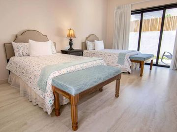 Casa vista a las montañas, alberca infinity privada, Jacuzzi, Fogata y cuarto de juegos, Pacific Ocean, Cabo San Lucas.