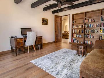Casa vista a las montañas, alberca infinity privada, Jacuzzi, Fogata y cuarto de juegos, Pacific Ocean, Cabo San Lucas.