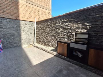 DEPARTAMENTO DE 03 DORMITORIOS DE 142 DORMITORIO Y TERRAZA