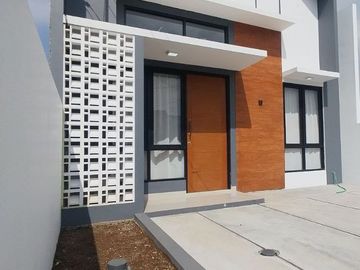 Rumah GVV Dekat Pemda Toll Stasiun Padalarang, 2/1 LANTAI Cipulus Ngamprah Bandung Barat Jual Dijual