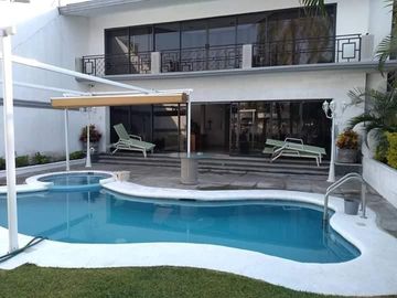 Tequesquitengo Casa en Venta a La Orilla del Lago 5 Recamaras, Alberca