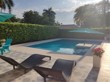 Casa Campestre en Alquiler Vacacional en Ricaurte- Cundinamarca