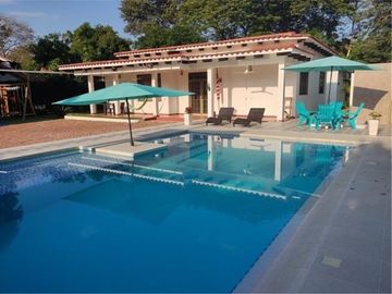 Casa Campestre en Alquiler Vacacional en Ricaurte- Cundinamarca