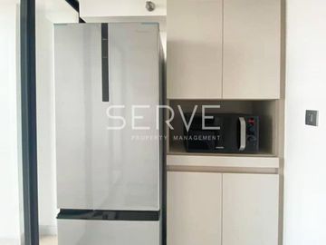 Hot Price 6.38 MB(All in)-Duplex 1 Bed Super High Fl. 40+ Nice View Close to BTS Chong Nonsi 600 m. at Knightsbridge Prime Sathorn Condo / For Sale