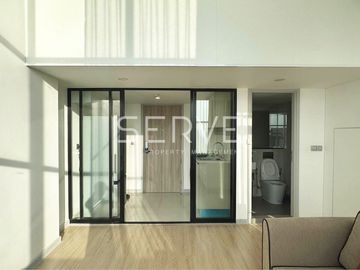 Hot Price 6.38 MB(All in)-Duplex 1 Bed Super High Fl. 40+ Nice View Close to BTS Chong Nonsi 600 m. at Knightsbridge Prime Sathorn Condo / For Sale