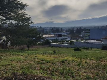 Vendo terreno de 1.340M2, Urbanización exclusiva en Cumbaya