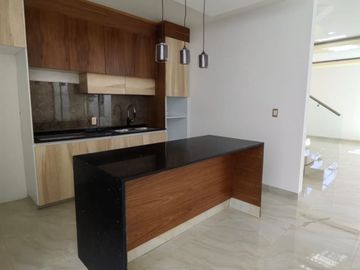 CASA EN VENTA GEMA RESIDENCIAL E4