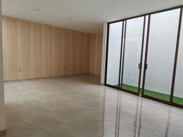CASA EN VENTA GEMA RESIDENCIAL E4