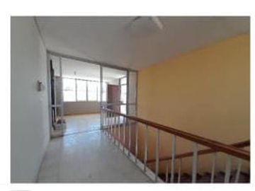 ID1081759 Vendo Casa De 3 Pisos En Av. El Ejercito.Barrio Particular Talara-Jrivera