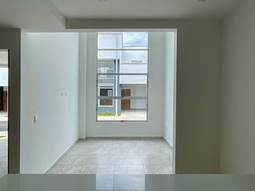 Extraordinaria casa en Kaoba de 134 m2 con 4 alcobas. Condina. Pereira - Colombia.