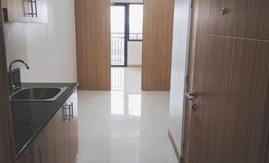 500K+ Promo discount 5% DP only move in Agad Rent to Own Condominium in Makati City near Ayala,BGC,MRT Magallanes