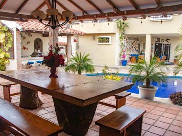 Casa de Venta en Urbanización Manta 2000, Manta, Manabí, Ecuador