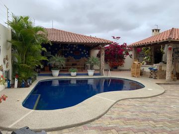 Casa de Venta en Urbanización Manta 2000, Manta, Manabí, Ecuador