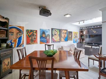 Oportunidad de Venta Casa Familiar de 4 Dormitorios – Sector San Juan, Cumbayá