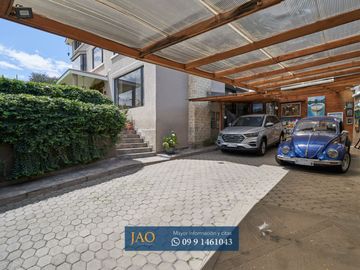 En Venta Amplia Casa de 4 habitaciones en Cumbayá