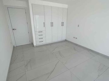 Renta hermoso departamento sector antes Miravalle