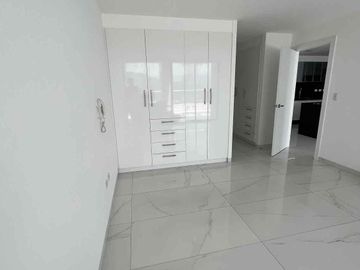 Renta hermoso departamento sector antes Miravalle