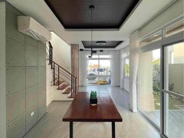 Brand New House For Sale in SOuth Forbes Villas 5mins Away from Calax and Ayala Malls Nuvali