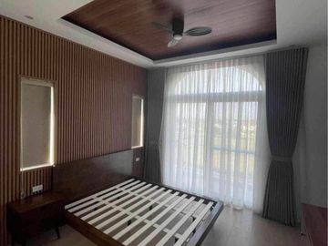 Brand New House For Sale in SOuth Forbes Villas 5mins Away from Calax and Ayala Malls Nuvali