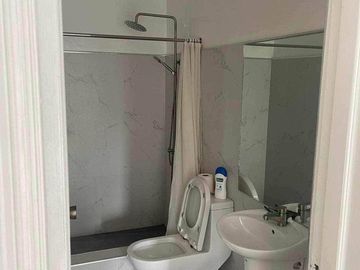 Brand New House For Sale in SOuth Forbes Villas 5mins Away from Calax and Ayala Malls Nuvali
