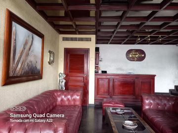 VENTA DE LINDO Y ESPACIOSO DEPARTAMENTO  EN EDIFICIO SAN SEBASTIAN CENTRO SUR