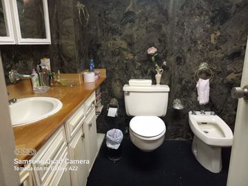 VENTA DE LINDO Y ESPACIOSO DEPARTAMENTO  EN EDIFICIO SAN SEBASTIAN CENTRO SUR