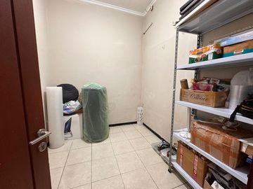 TERAWAT SIAP HUNI! Rumah Taman Rivera Rungkut 3 Kamar SHM