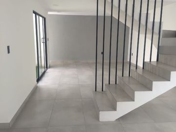 VENTA DE CASAS NUEVAS A 10 MIN DE PLAZA UNIVERSIDAD.