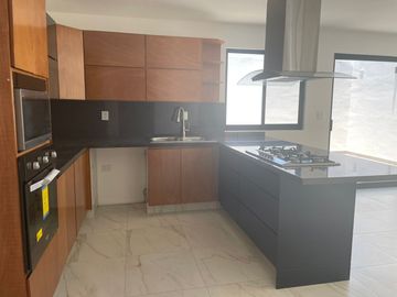 CASA EN VENTA EN PIAMONTE