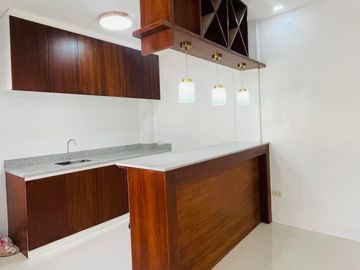 4 𝐁𝐄𝐃𝐑𝐎𝐎𝐌𝐒 SEMI-𝐅𝐔𝐑𝐍𝐈𝐒𝐇𝐄𝐃 𝐇𝐎𝐔𝐒𝐄 𝐅𝐎𝐑 𝐒𝐀𝐋𝐄 𝐈𝐍 DAU, MABALACAT 𝐂𝐈𝐓𝐘, 𝐏𝐀𝐌𝐏𝐀𝐍𝐆𝐀