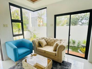4 𝐁𝐄𝐃𝐑𝐎𝐎𝐌𝐒 SEMI-𝐅𝐔𝐑𝐍𝐈𝐒𝐇𝐄𝐃 𝐇𝐎𝐔𝐒𝐄 𝐅𝐎𝐑 𝐒𝐀𝐋𝐄 𝐈𝐍 DAU, MABALACAT 𝐂𝐈𝐓𝐘, 𝐏𝐀𝐌𝐏𝐀𝐍𝐆𝐀