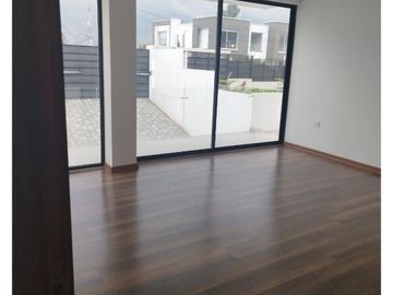 CASAS DE VENTA EN TANDA CUMBAYA
