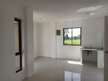 2 Storey with Balcony Bacolod house and lot only 32k per month