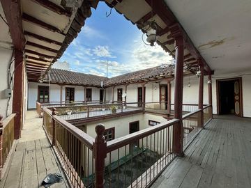 Propiedad central en venta en Loja