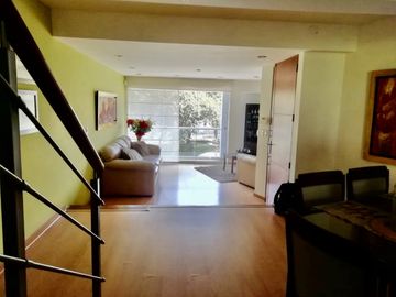 Lindo duplex frente a parque, hermosa vista.