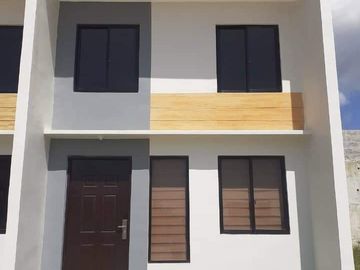 VILLA FLORENCIA - ELLANA- ROWHOUSE WITH PROVISION FOR LOFT