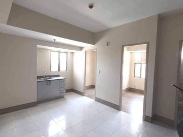 METRO MANILA High End Condo Modern Minimialist Condo near Hotel Mall Resturants and Airport Hospital School Office  HIGH END BUT AFFORDABLE CONDO IN S
