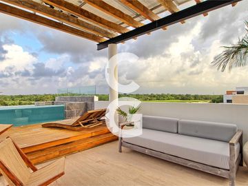Casa en Venta en Cancun en Cancun Country Club Frente al Lago con Rooftop