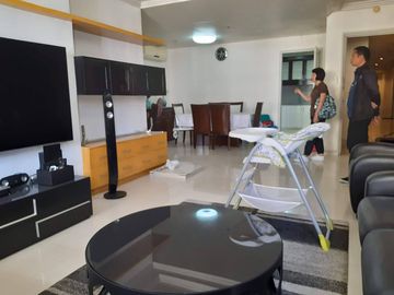 West Gate Plaza 3BR Bedroom for sale in Makati Metro Manila