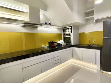Rumah Baru Mewah Siap Huni 4 Kamar di Jakarta Selatan, Perumahan
